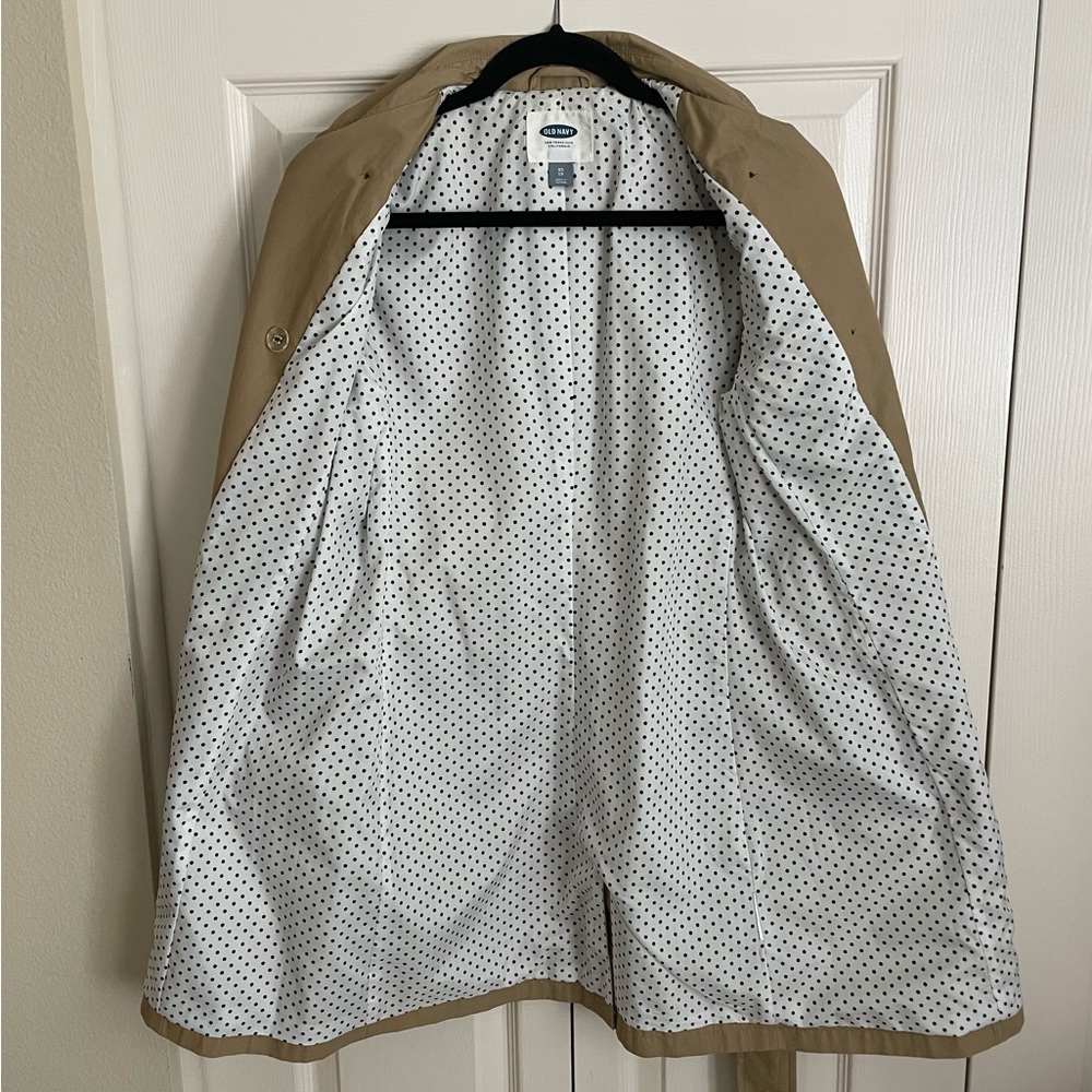 Old Navy Classic Tan Trench Coat - Picture 4 of 5
